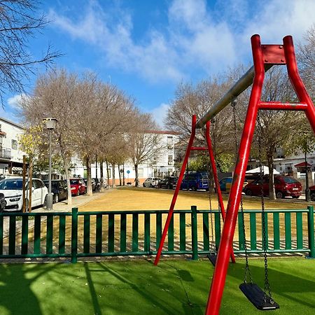 Apartamento Turistico Ciudad Jardin - Nervion. Севілья Екстер'єр фото