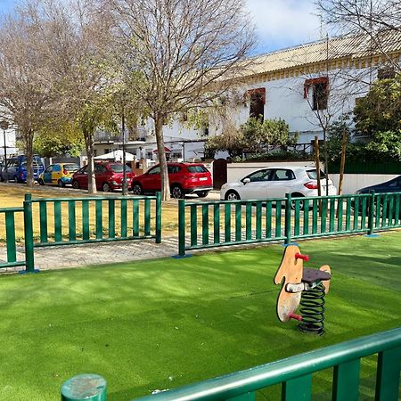 Apartamento Turistico Ciudad Jardin - Nervion. Севілья Екстер'єр фото