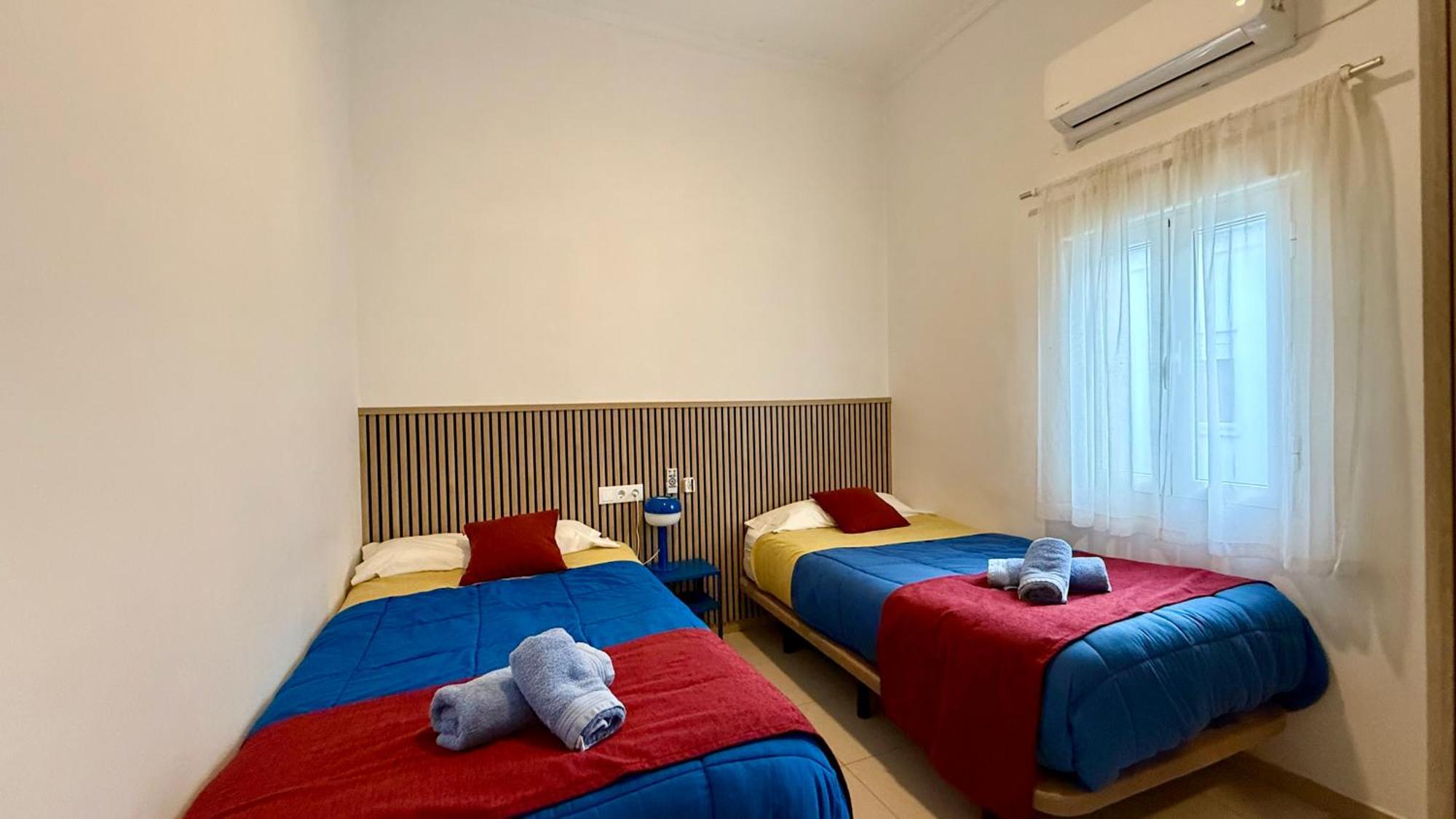 Apartamento Turistico Ciudad Jardin - Nervion. Севілья Екстер'єр фото