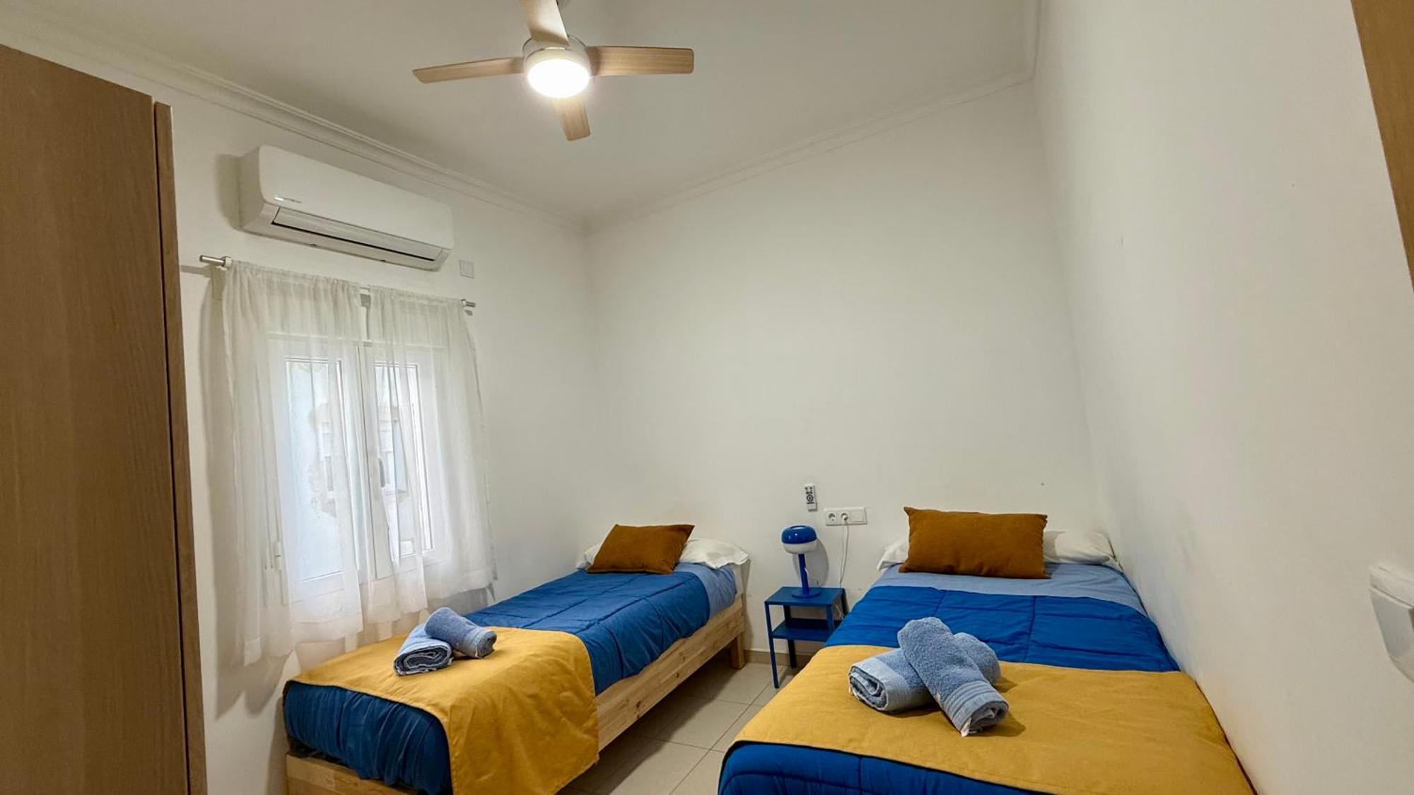 Apartamento Turistico Ciudad Jardin - Nervion. Севілья Екстер'єр фото
