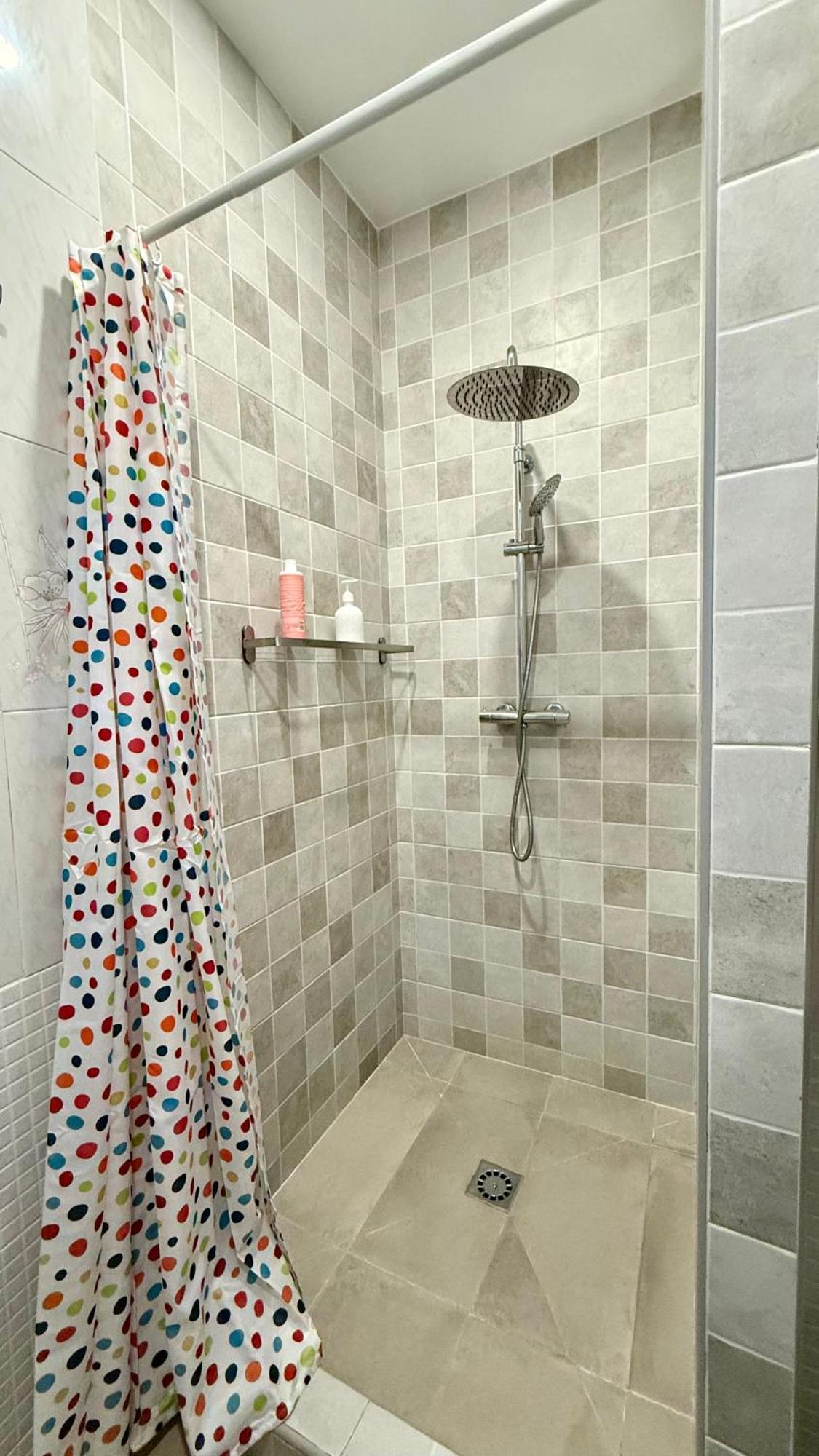 Apartamento Turistico Ciudad Jardin - Nervion. Севілья Екстер'єр фото